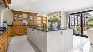 Photo 25- click for photo gallery